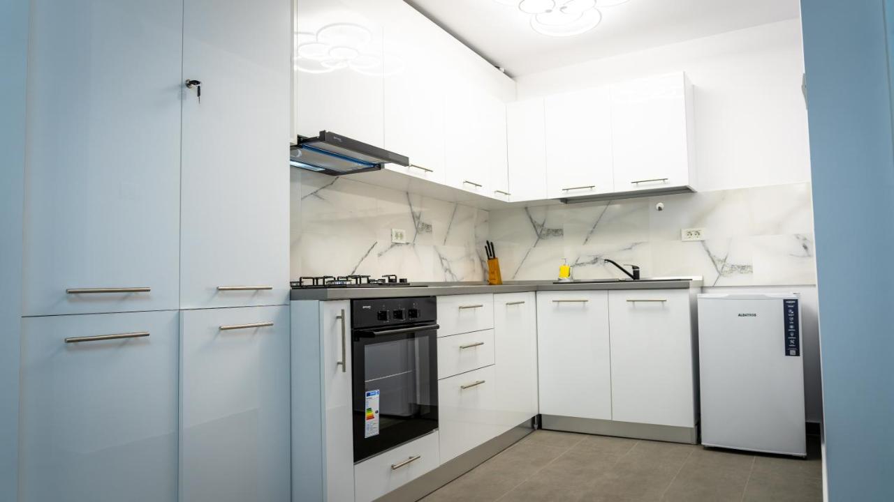 Stepo Sunset Apartment Bucharest Luaran gambar