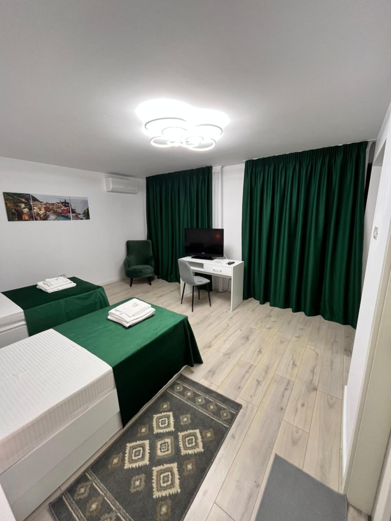 Stepo Sunset Apartment Bucharest Luaran gambar