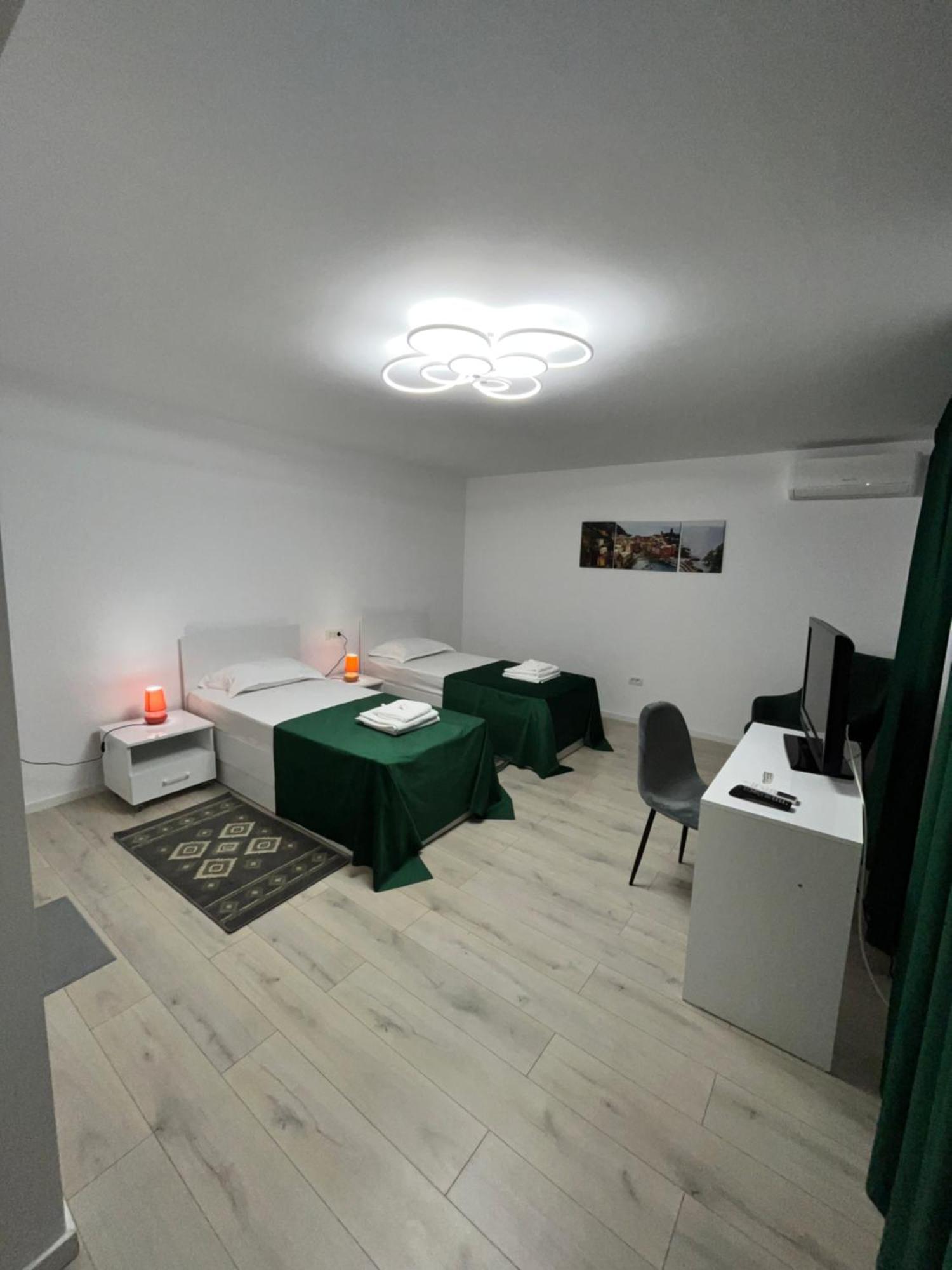 Stepo Sunset Apartment Bucharest Luaran gambar
