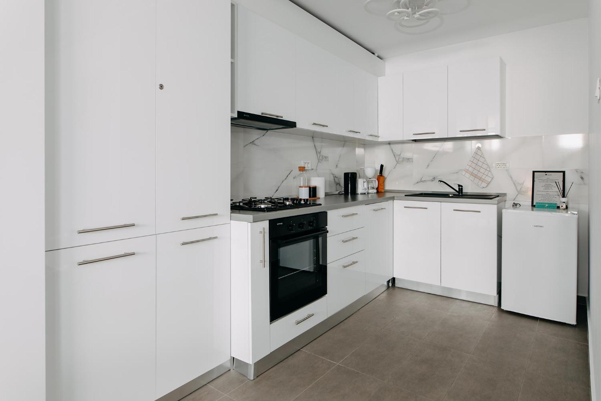 Stepo Sunset Apartment Bucharest Luaran gambar