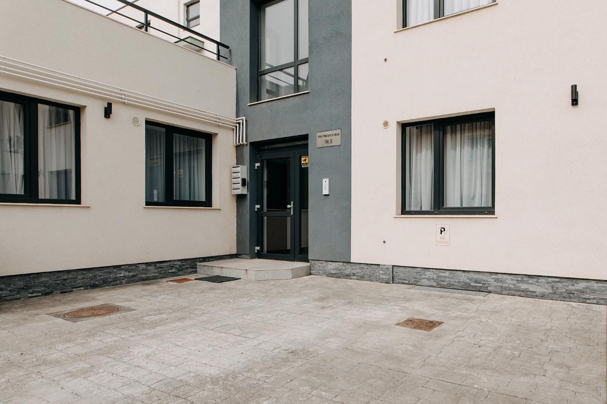 Stepo Sunset Apartment Bucharest Luaran gambar